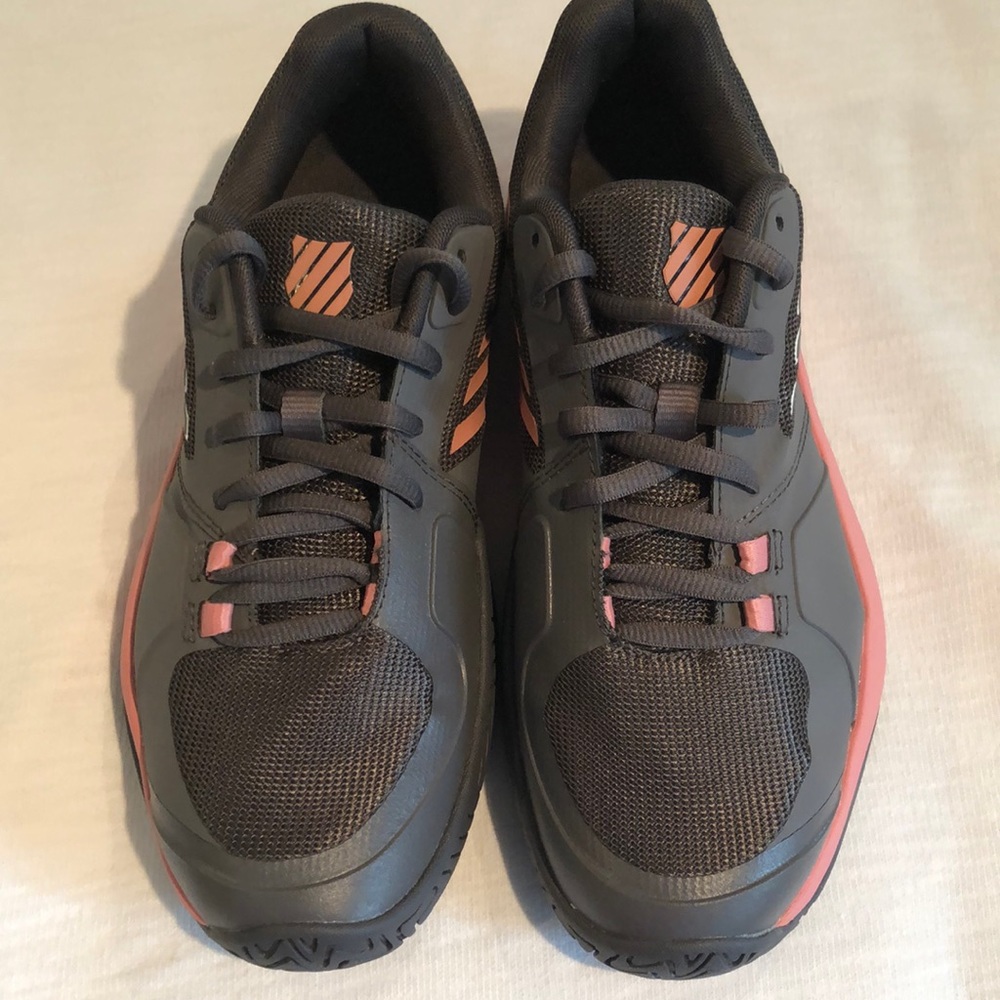 K-Swiss Aero Court shoes 8.5 NWOT